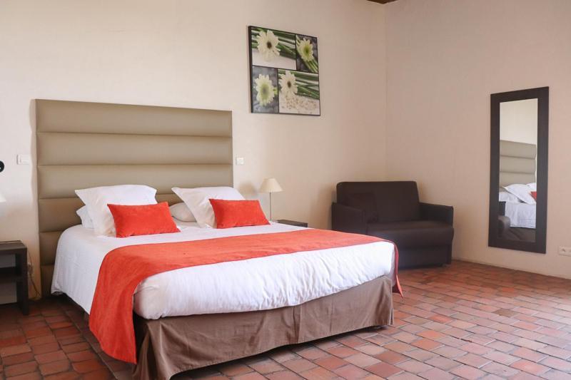 Domaine Du Normandoux, The Originals Relais Otel Tercé Dış mekan fotoğraf