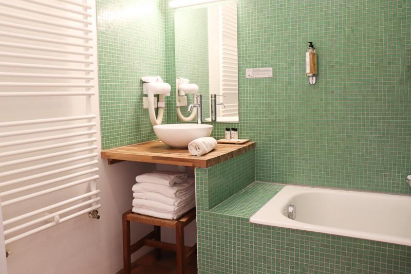 Domaine Du Normandoux, The Originals Relais Otel Tercé Dış mekan fotoğraf